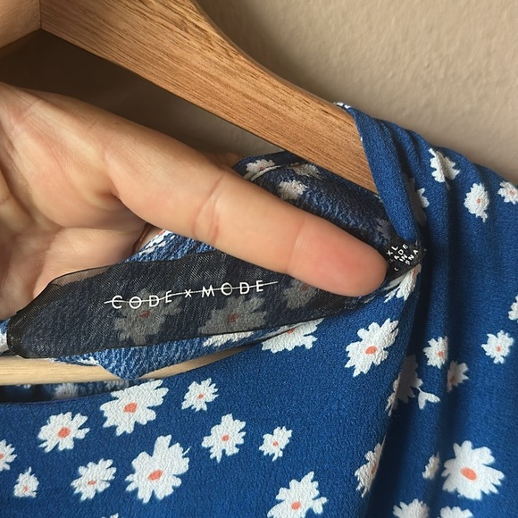 CODE X MODE Blue Daisy Tiered Babydoll Mini Dress - Picture 5 of 7